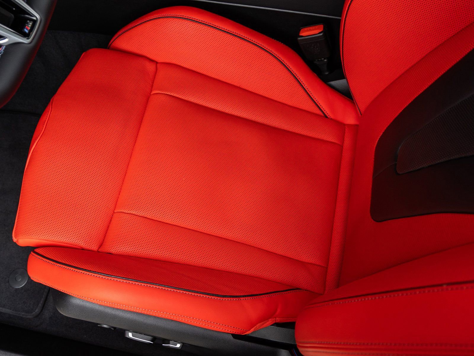 Used 2026 BMW M5 Touring image 27