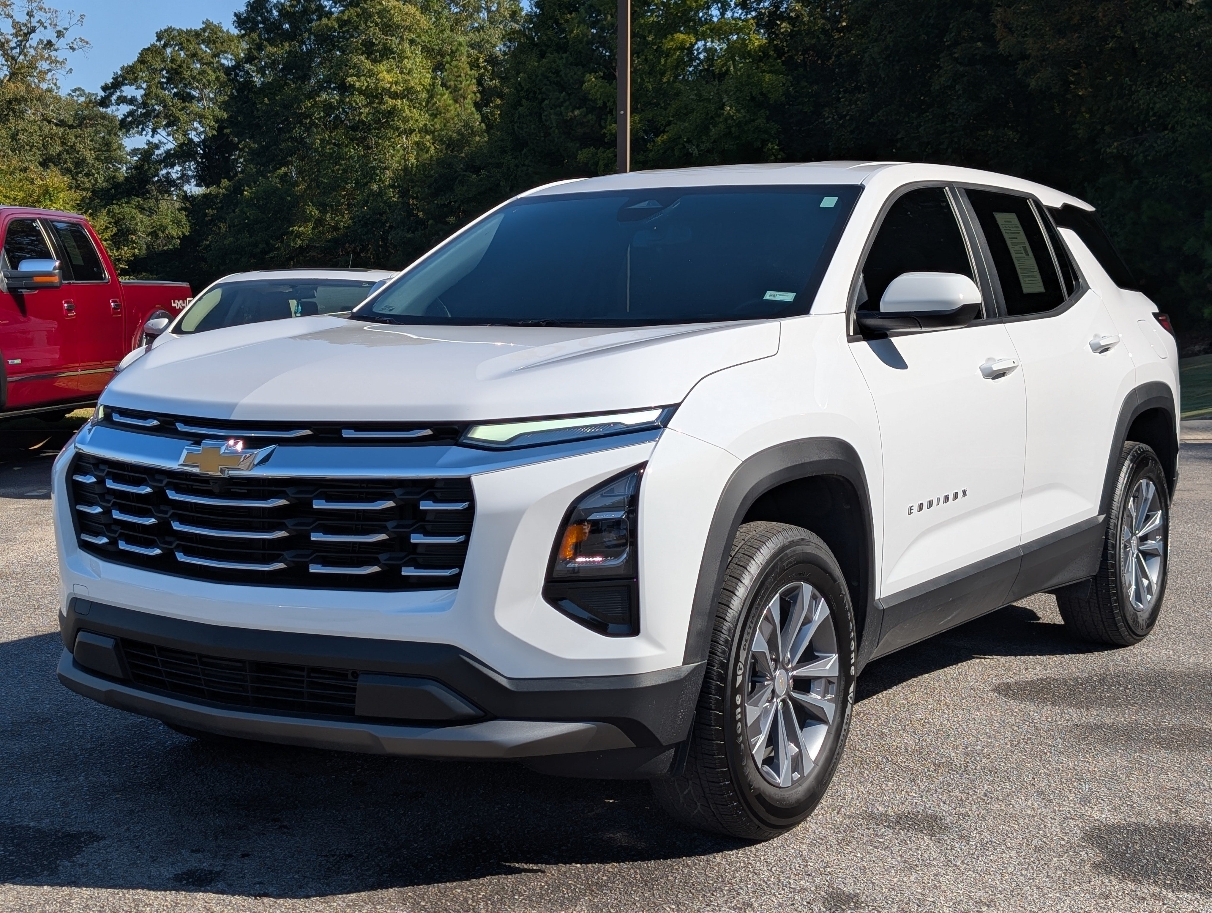 Used 2026 Chevrolet Equinox LT FWD image 5