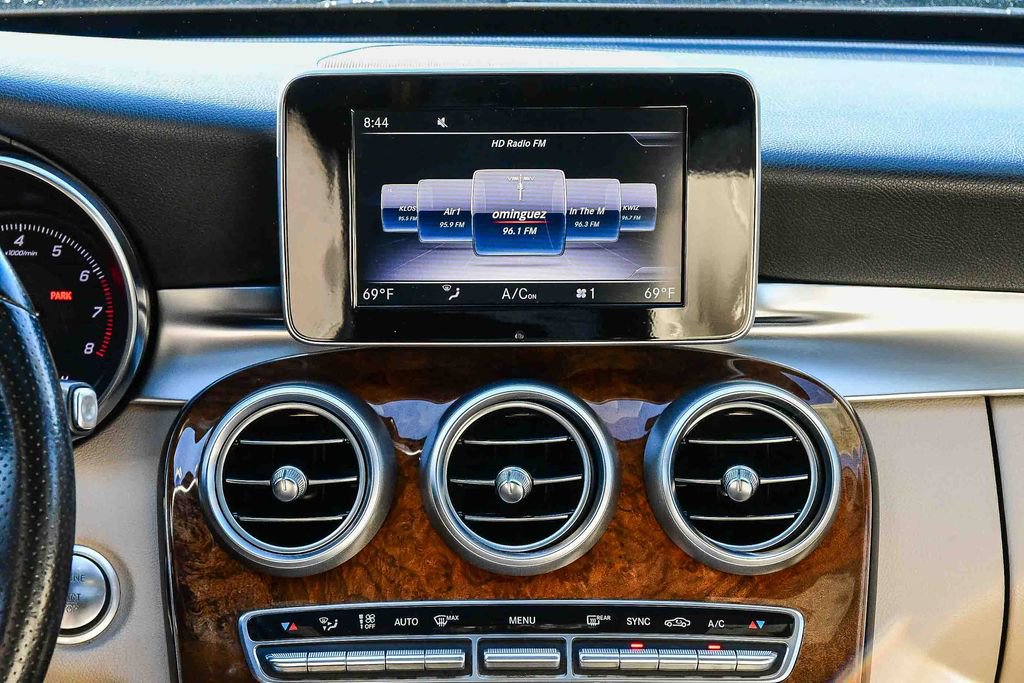 Used 2018 Mercedes-Benz C 300 Sedan image 15