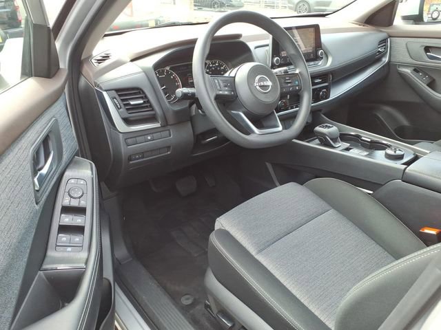 Used 2023 Nissan Rogue SV image 19