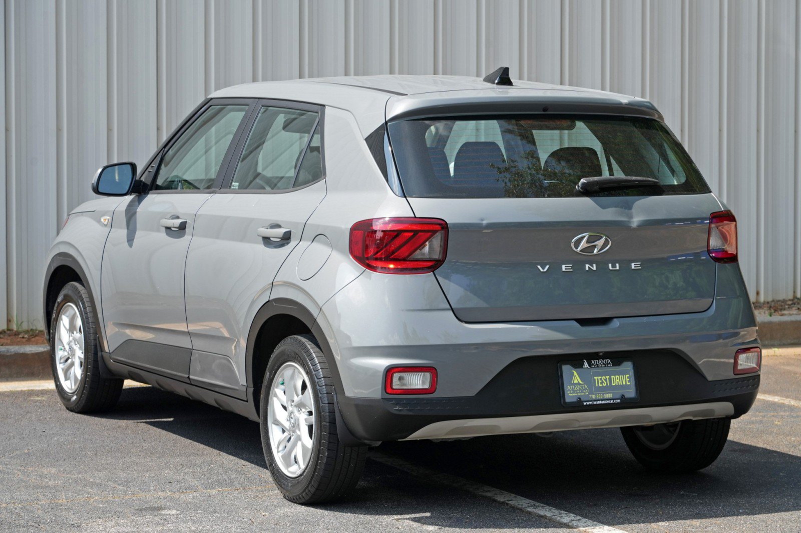 Used 2021 Hyundai Venue SE FWD image 41