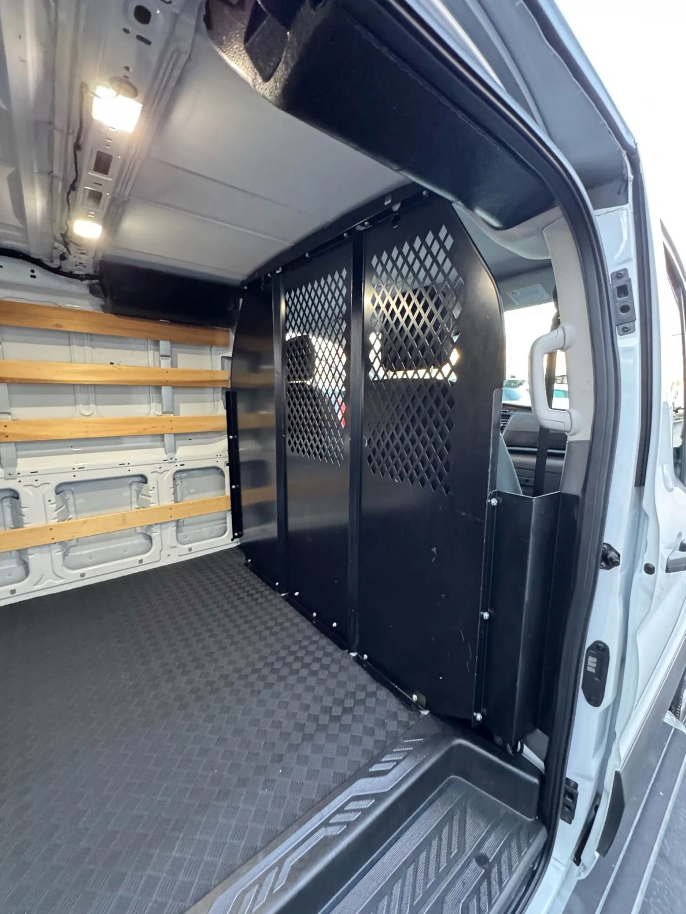 Used 2024 Ford Transit 250 Low Roof w/ Exterior Upgrade Package image 23