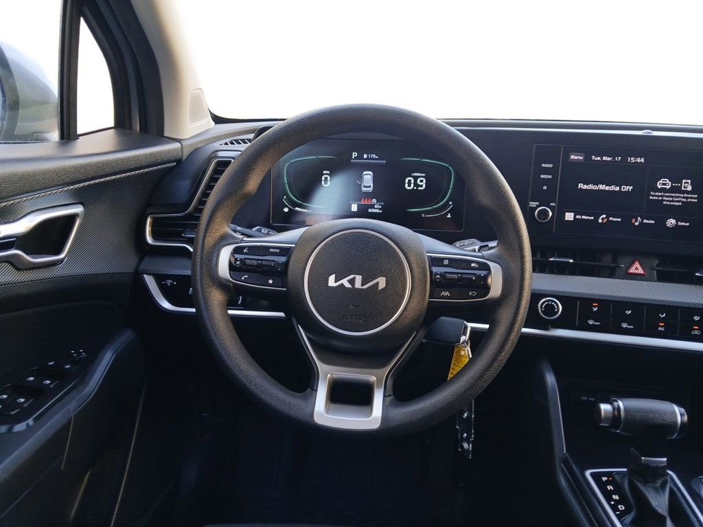 Used 2024 Kia Sportage LX image 12