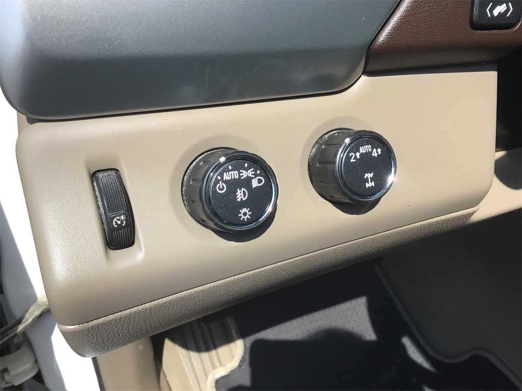 Used 2019 Chevrolet Tahoe Premier image 18