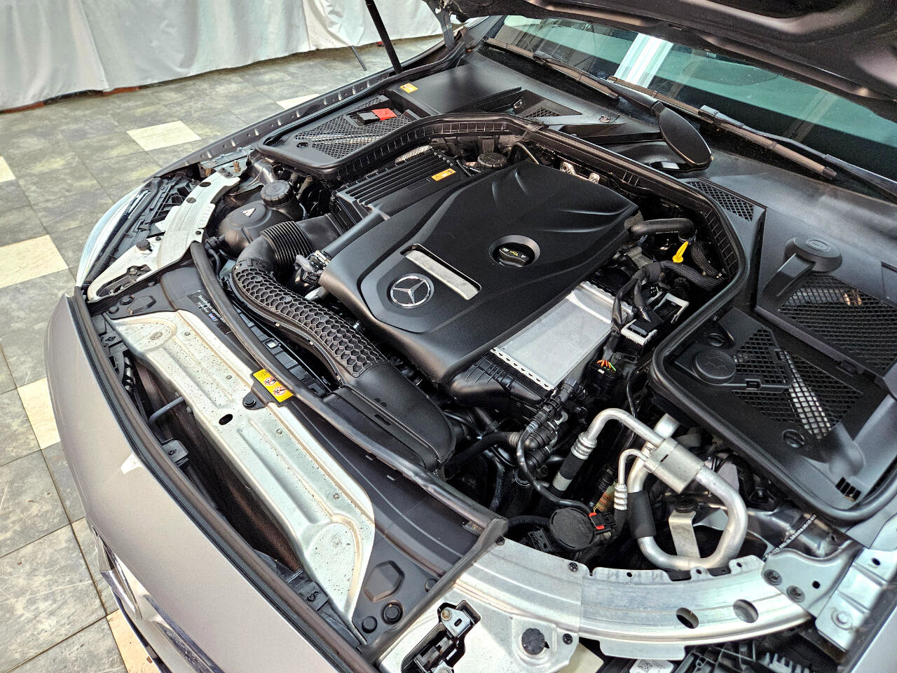 Used 2015 Mercedes-Benz C 300 Sedan image 7