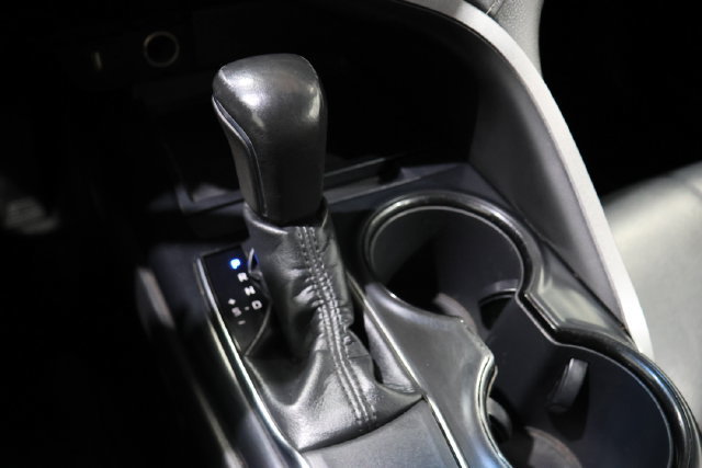 Used 2018 Toyota Camry SE FWD image 24