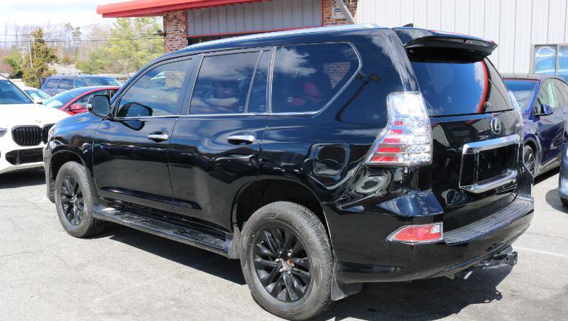 Used 2020 Lexus GX 460 Premium w/ Premium Package image 6