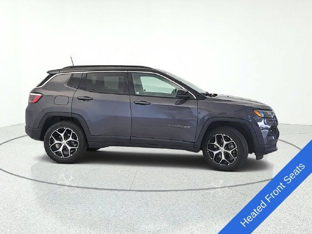 Used 2024 Jeep Compass Limited AWD/4WD image 7