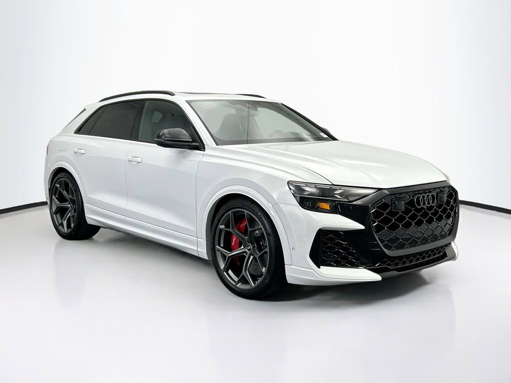 New 2025 Audi RS Q8 performance image 3
