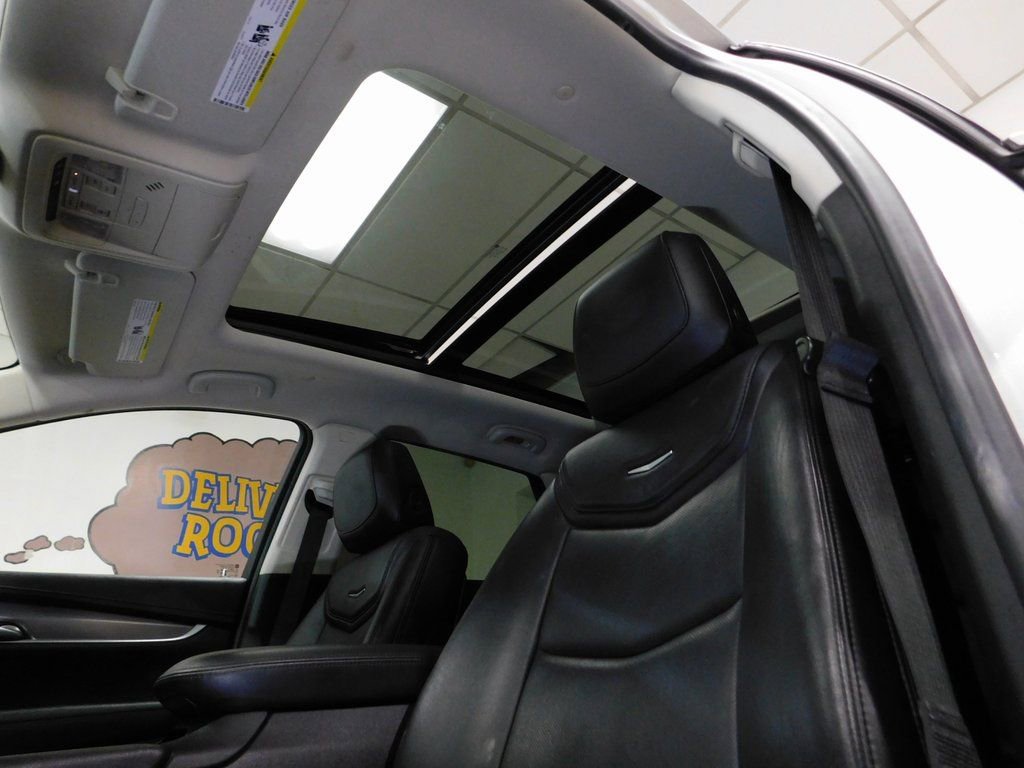 Used 2018 Cadillac XT5 Luxury image 35