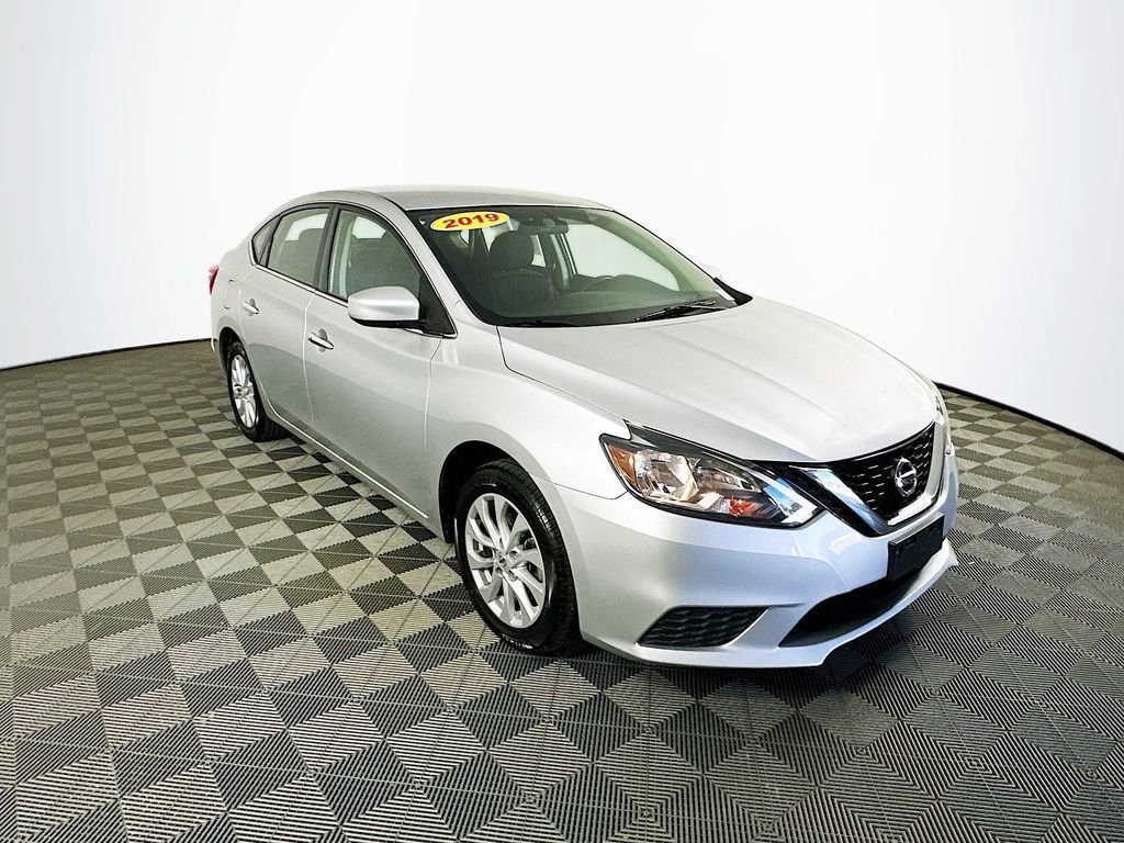Used 2019 Nissan Sentra SV FWD image 2