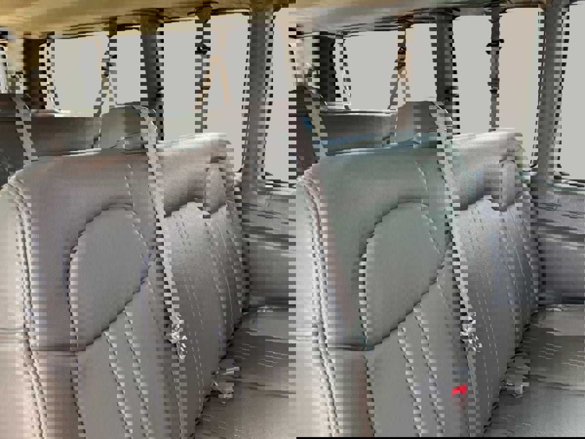 Used 2020 Chevrolet Express 3500 LS image 27