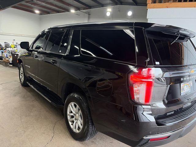 Used 2023 Chevrolet Suburban LT image 5
