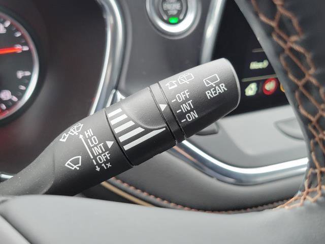 Used 2023 Chevrolet Blazer Premier w/ Driver Confidence II Package image 16