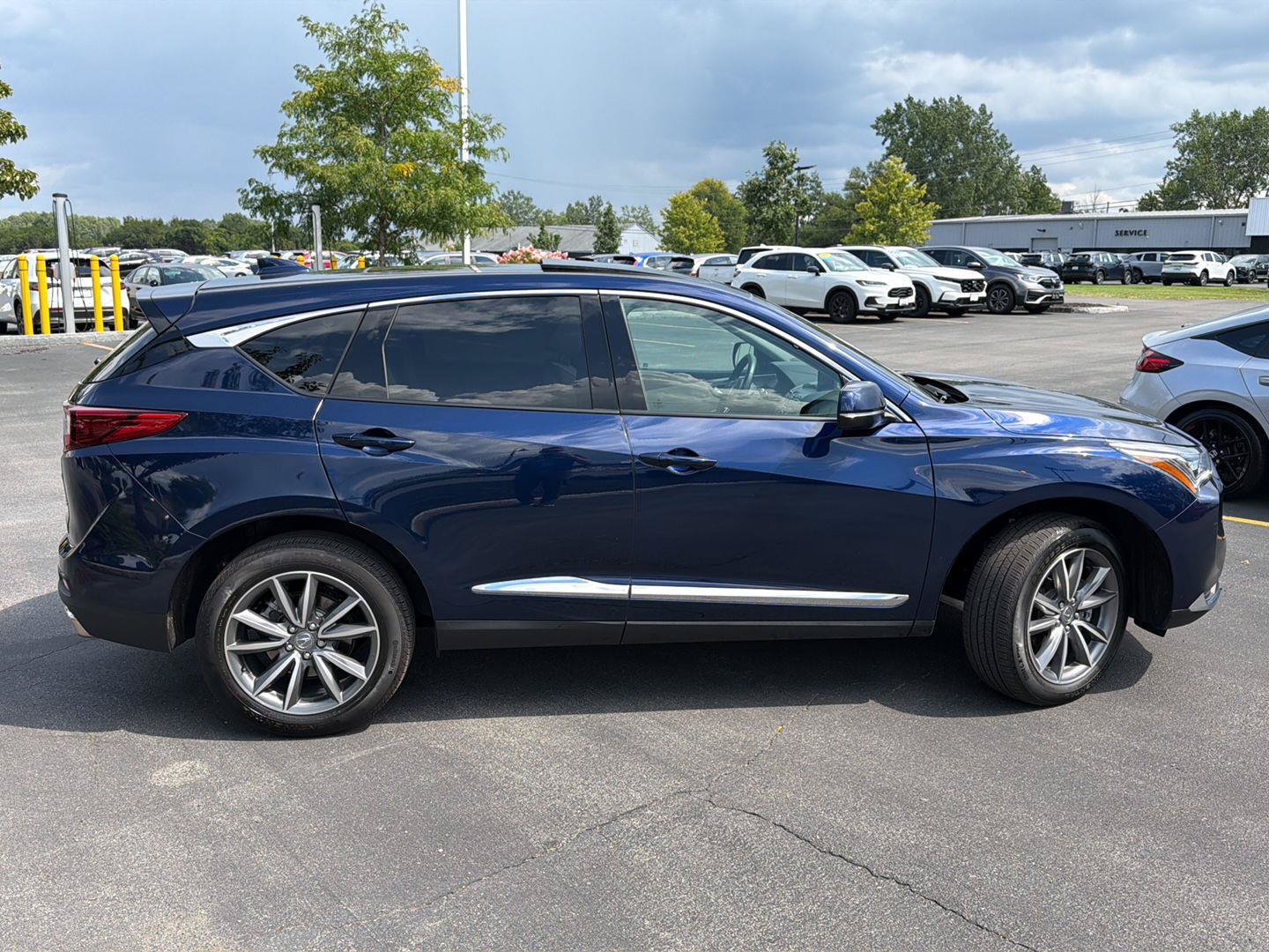 Used 2024 Acura RDX w/ Technology Package AWD/4WD image 8