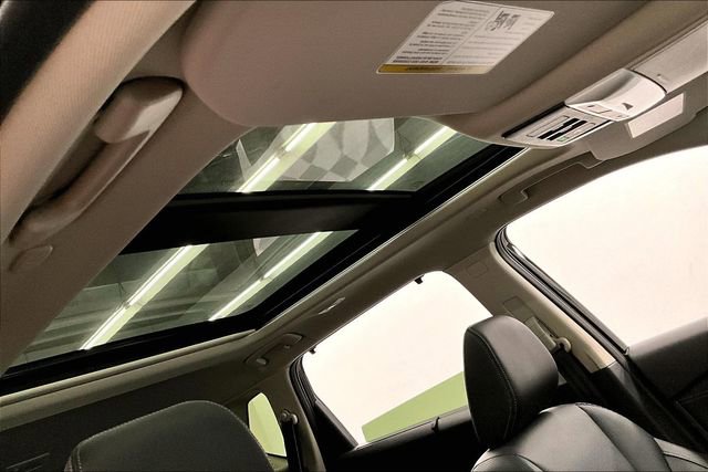 Used 2025 Nissan Rogue Platinum w/ Platinum Premium Package image 20