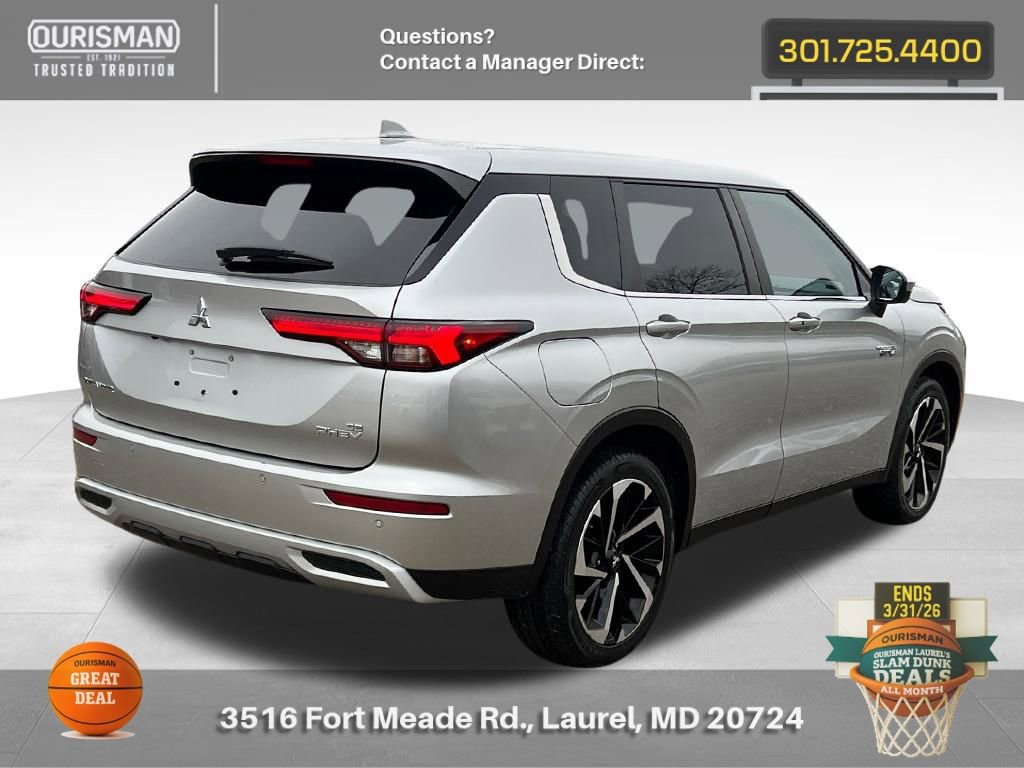 Used 2023 Mitsubishi Outlander SE video 2