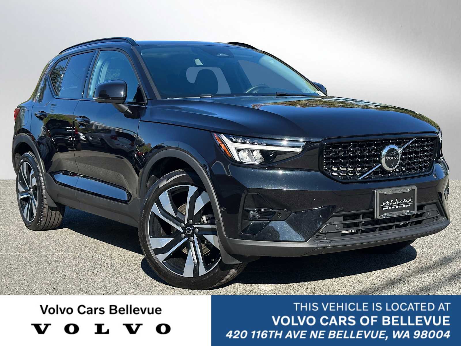 Used 2025 Volvo XC40 B5 Plus w/ Climate Package
