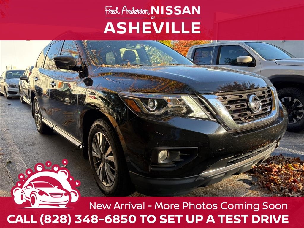 Used 2019 Nissan Pathfinder SL