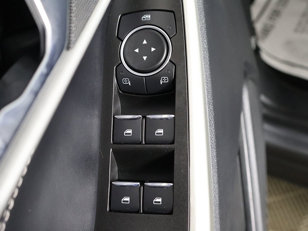 Used 2022 Ford Explorer XLT image 31