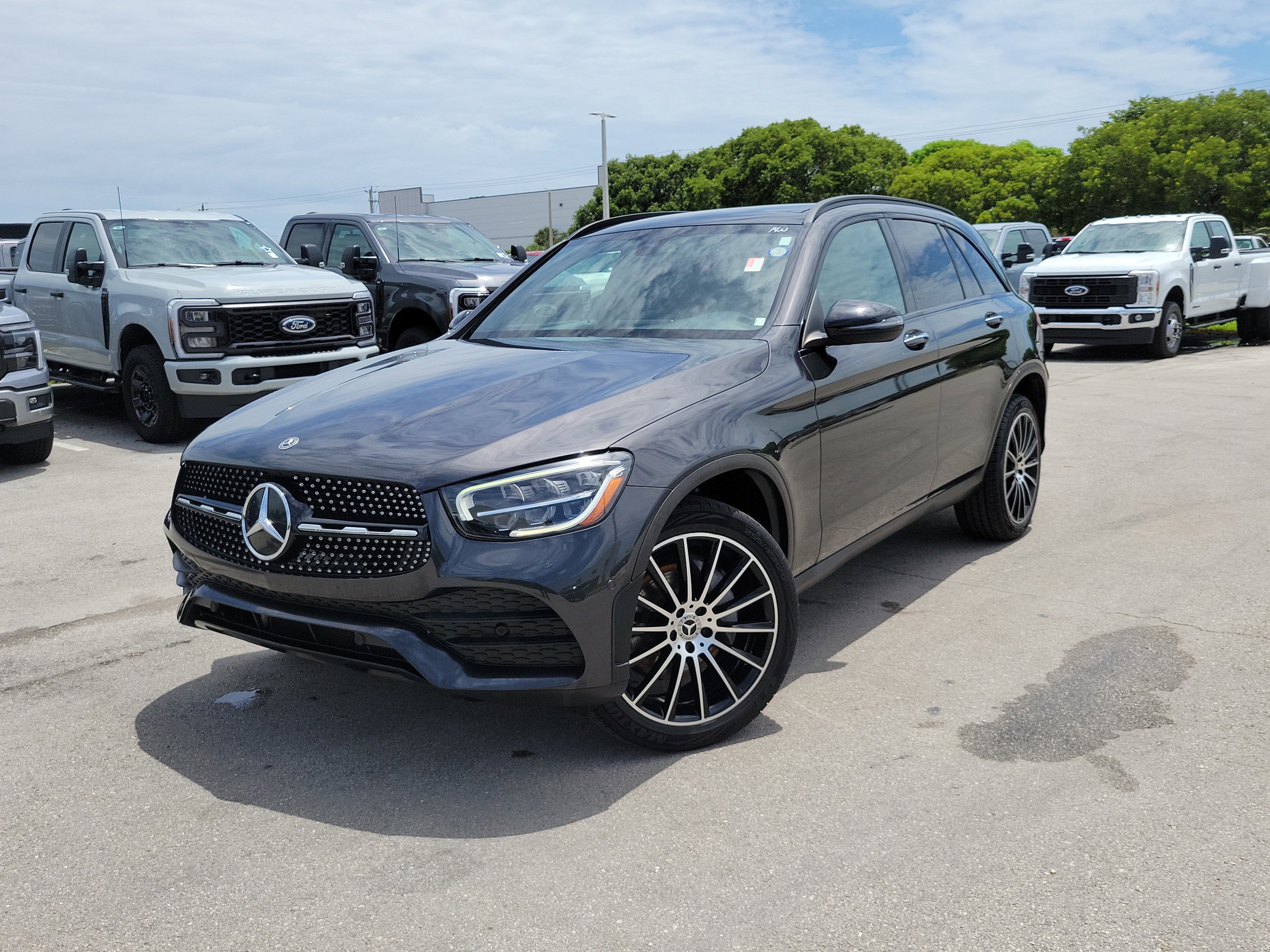 Used 2021 Mercedes-Benz GLC 300 image 32