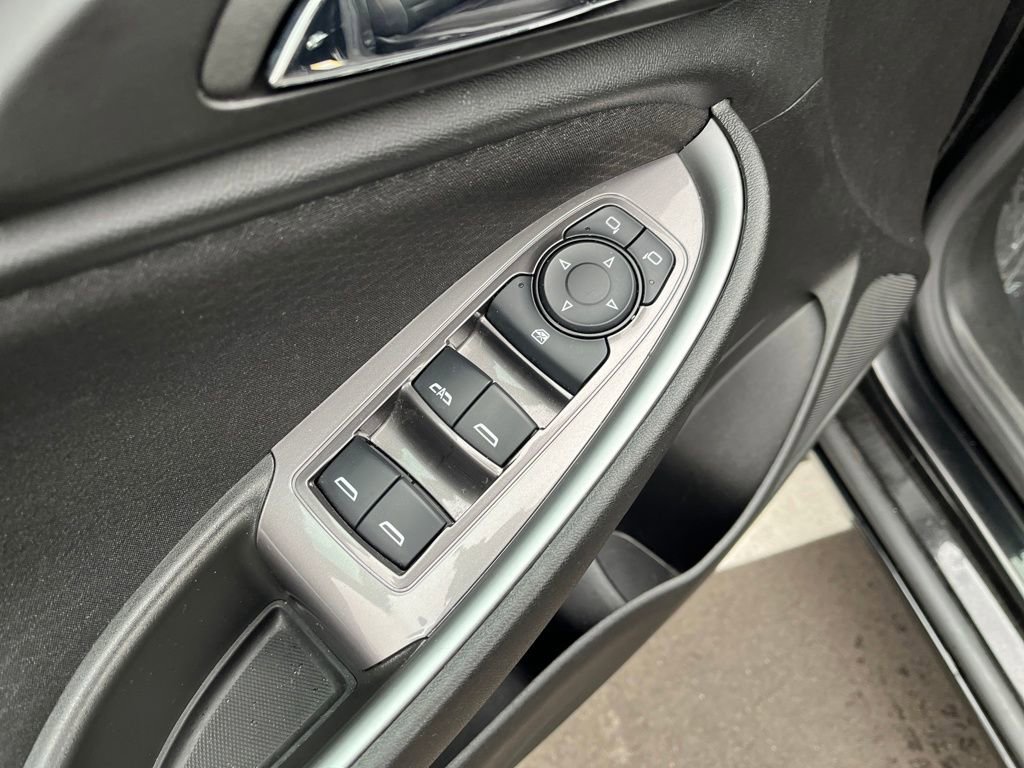 Certified 2023 Chevrolet Malibu LT image 12