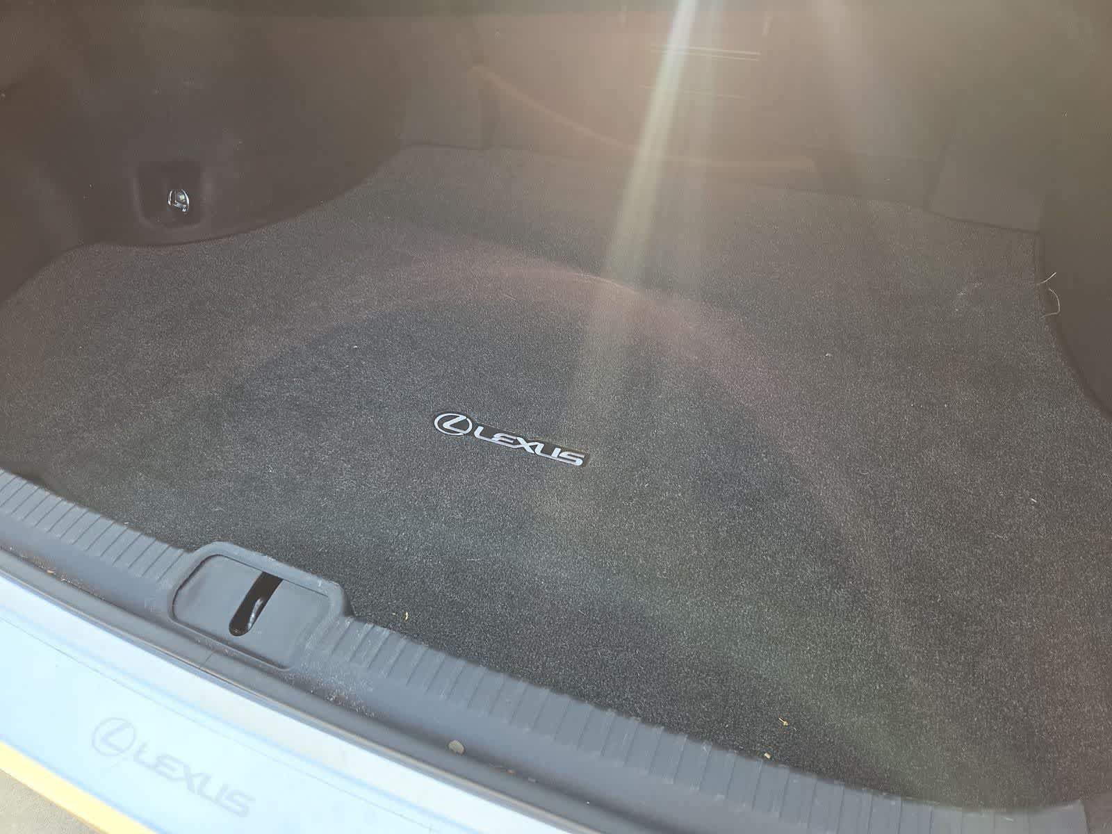 Used 2024 Lexus ES 350 w/ Technology Package FWD image 32