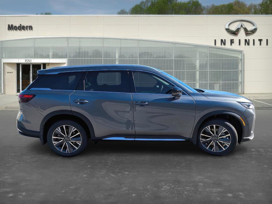 New 2026 INFINITI QX60 Luxe image 3