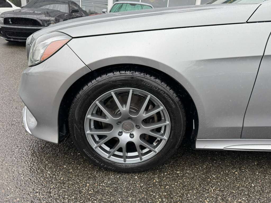 Used 2014 Mercedes-Benz E 350 4MATIC Sedan image 14