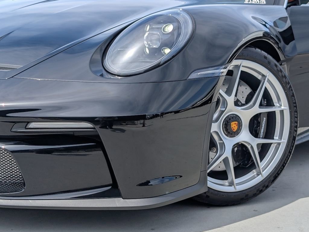 Certified 2024 Porsche 911 GT3 RS RWD image 10