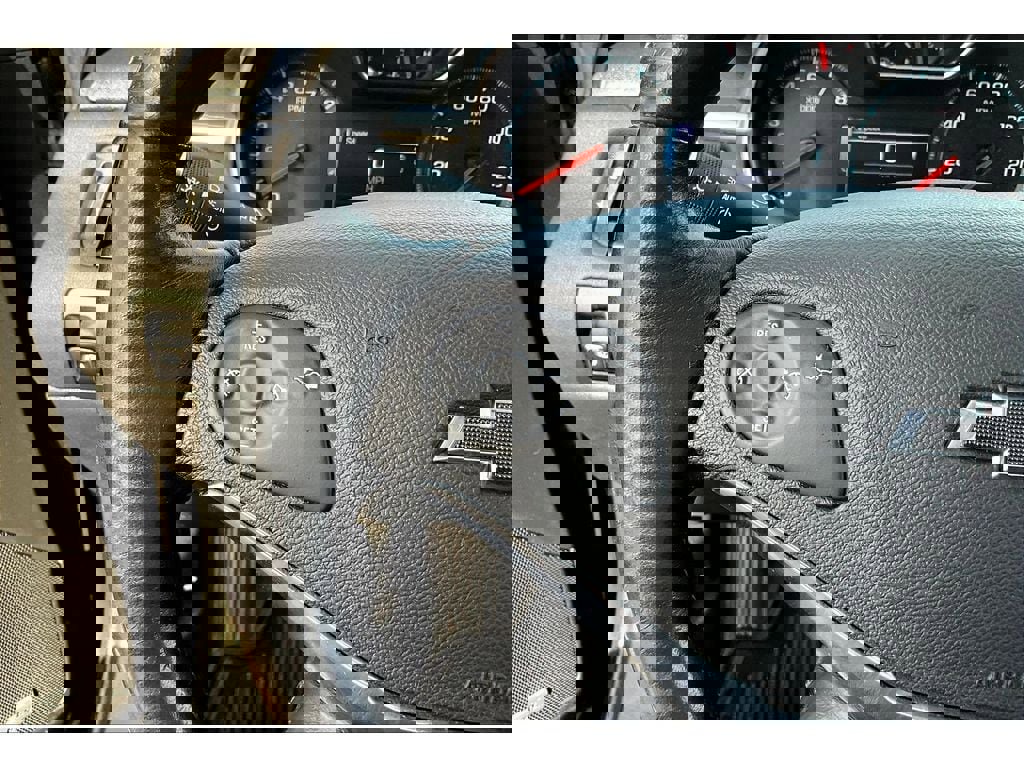 Used 2017 Chevrolet Impala LT image 11