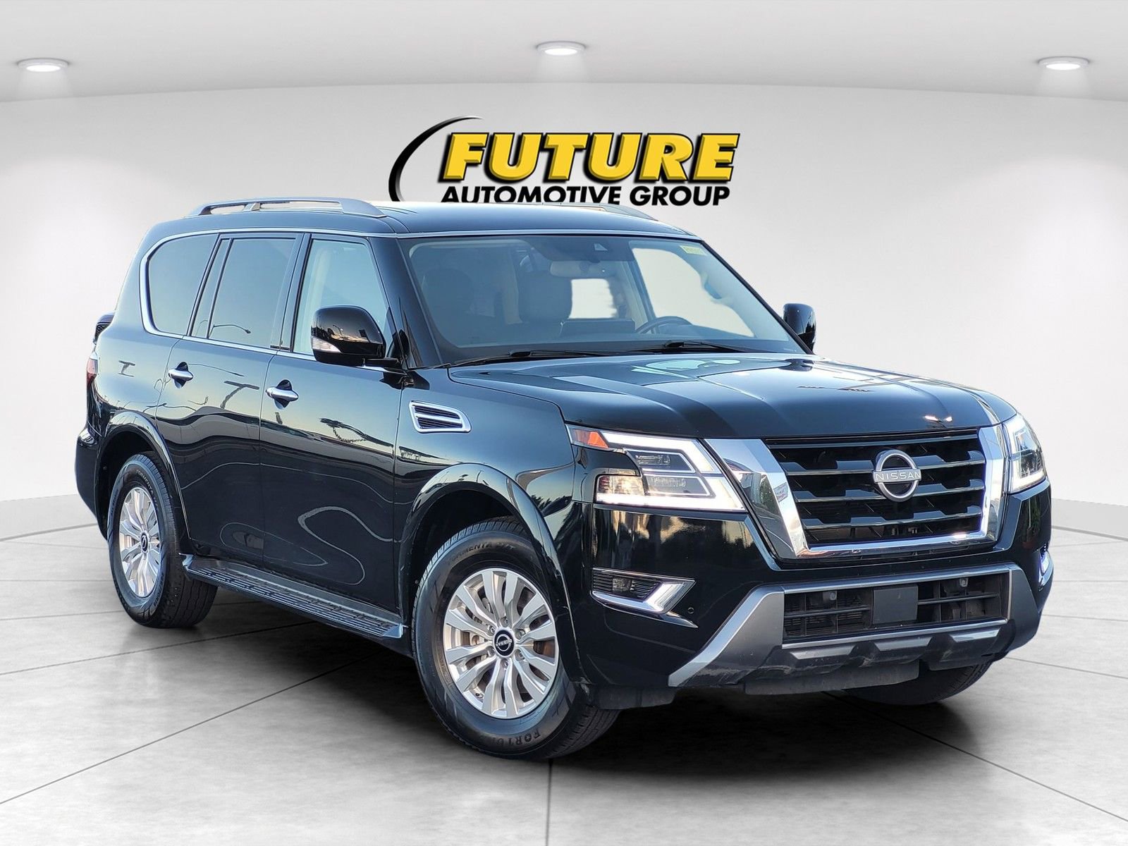 Used 2024 Nissan Armada SV AWD/4WD image 1