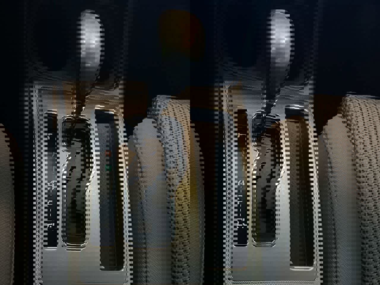 Used 2014 Toyota Tacoma 4x4 Double Cab w/ TRD Sport Package image 20