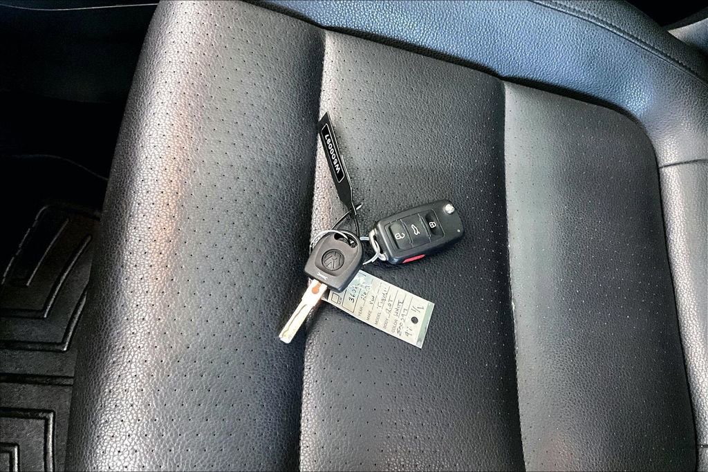 Used 2017 Volkswagen Tiguan Wolfsburg Edition image 37