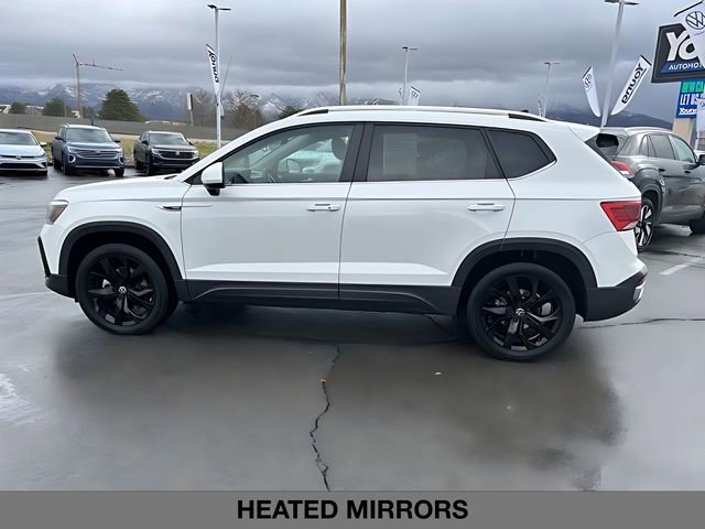 Used 2023 Volkswagen Taos SE w/ Panoramic Sunroof Package image 6