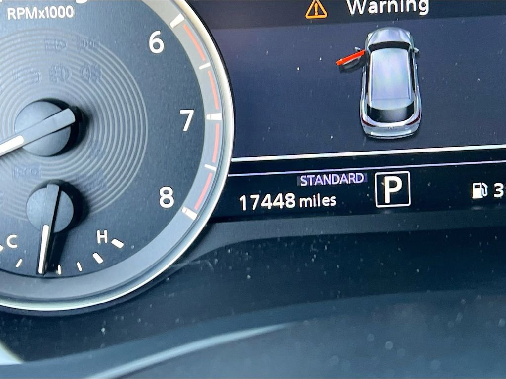 Used 2023 INFINITI QX50 Sensory image 12