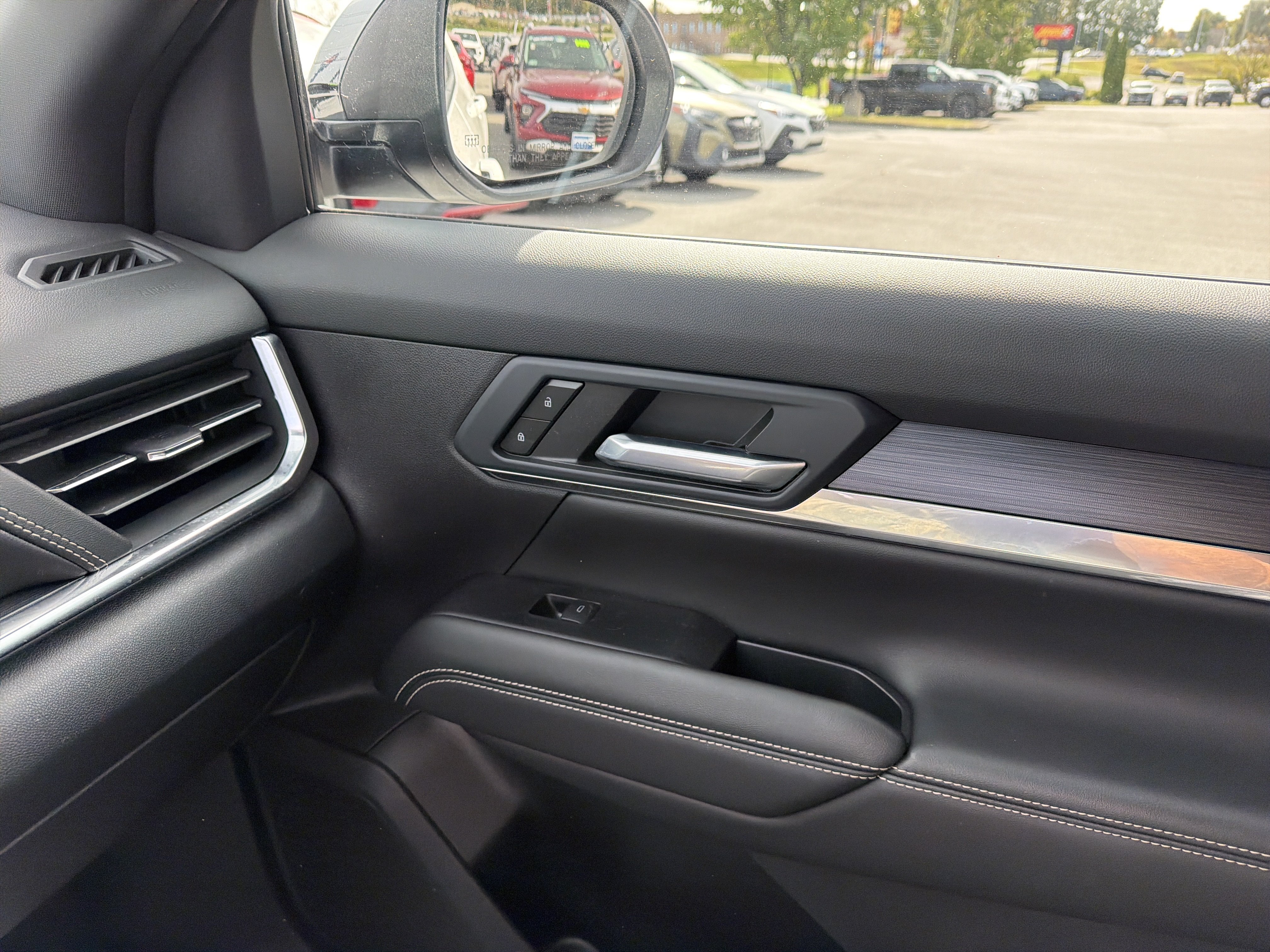Used 2026 GMC Terrain Elevation AWD/4WD image 25