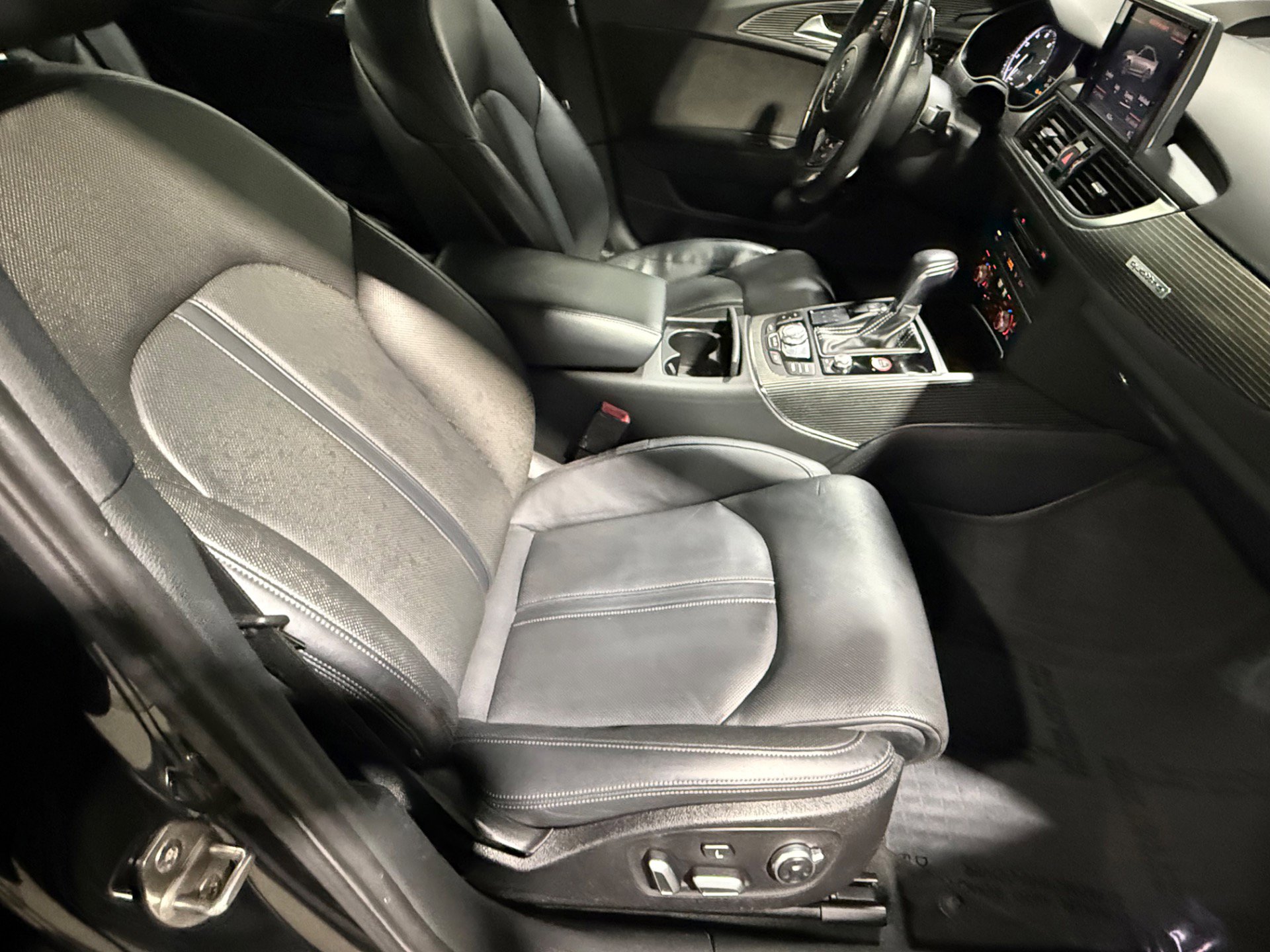 Used 2018 Audi S6 Prestige w/ Prestige Package image 50