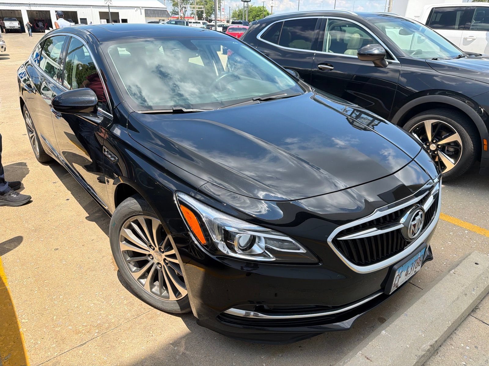 Used 2019 Buick LaCrosse Essence w/ Sun and Shade Package AWD/4WD image 3
