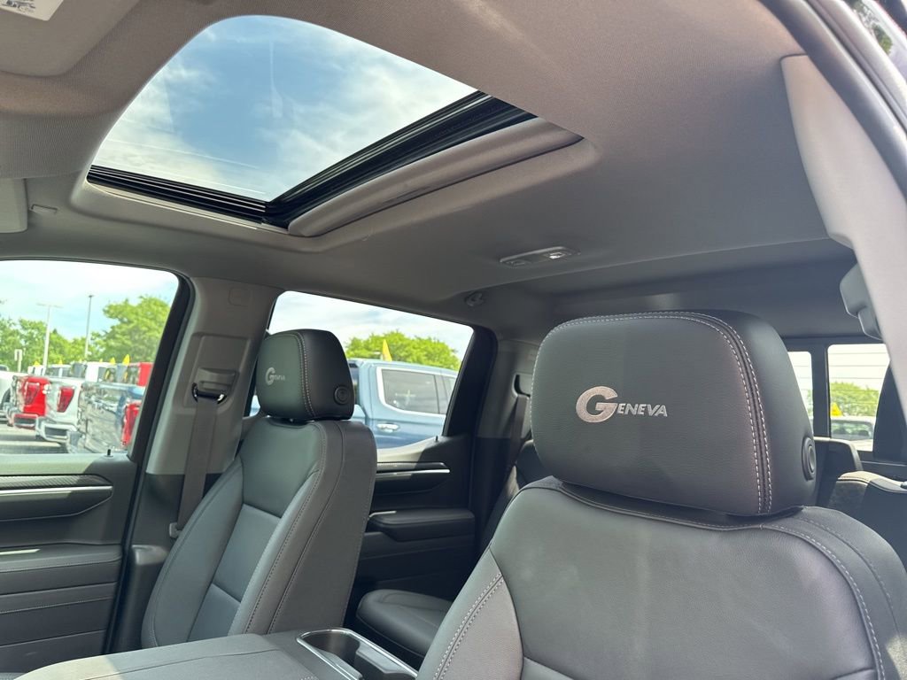 New 2025 GMC Sierra 1500 Elevation w/ Elevation Premium Package image 38