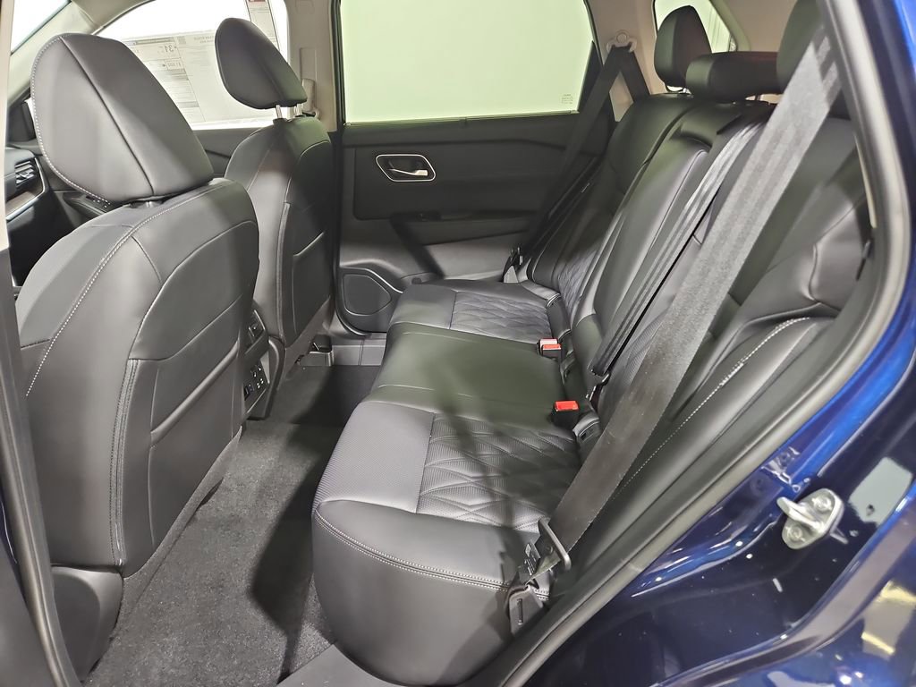 New 2026 Nissan Rogue Platinum image 26