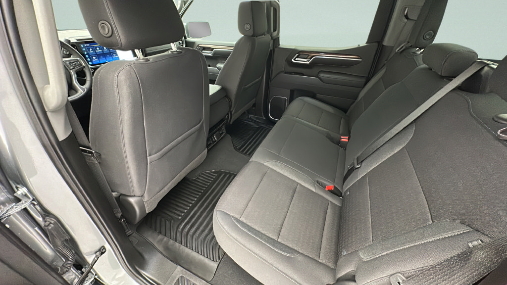 Used 2026 Chevrolet Silverado 1500 LT AWD/4WD image 11