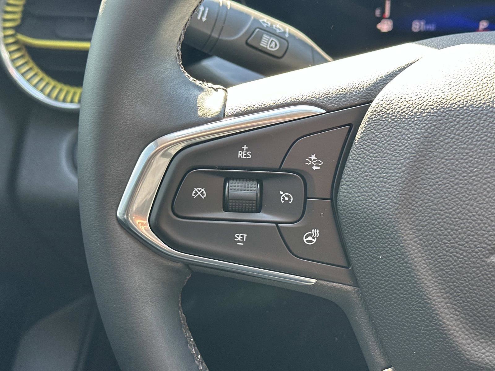 Used 2025 Chevrolet Trax ACTIV w/ Sunroof Package image 21