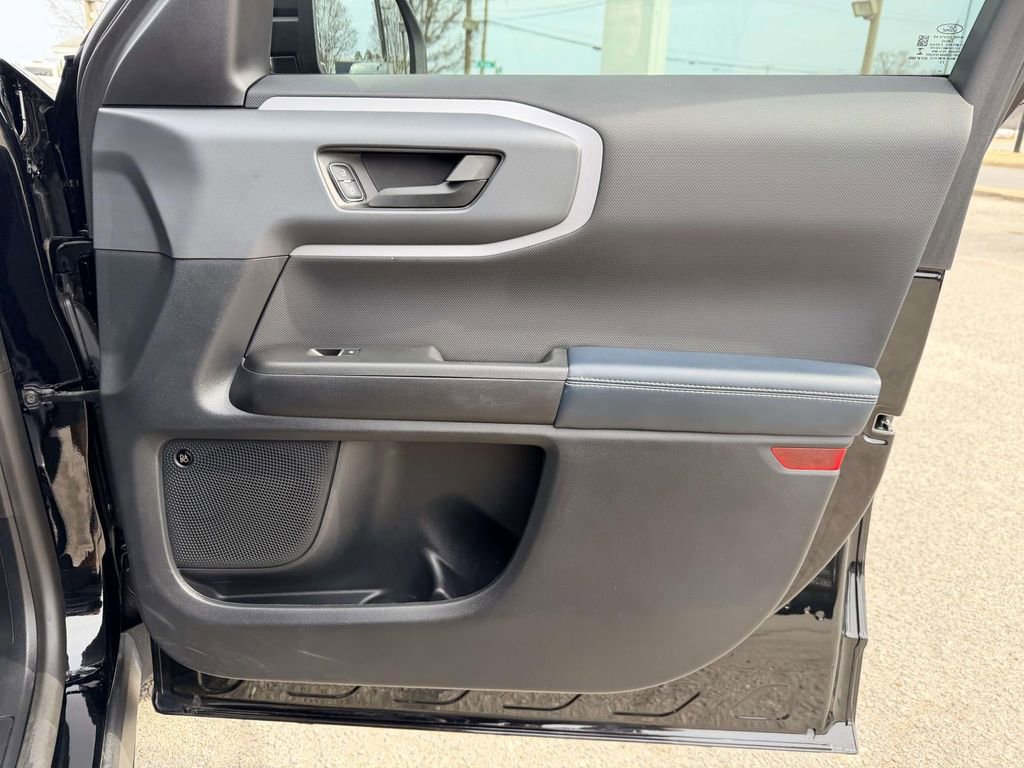 Used 2023 Ford Bronco Sport Outer Banks w/ Tech Package image 11