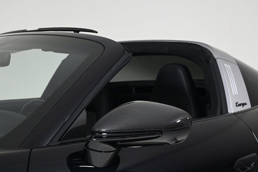 Certified 2023 Porsche 911 image 31