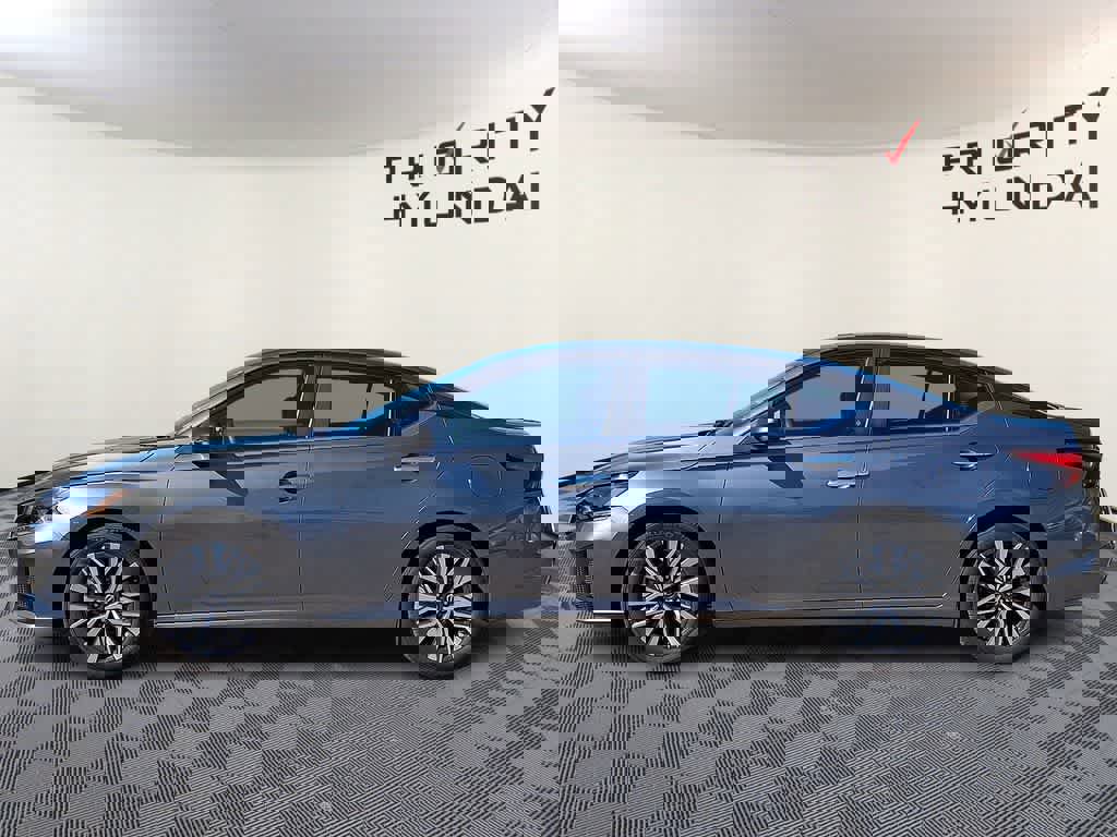 Used 2025 Nissan Altima 2.5 SV image 7