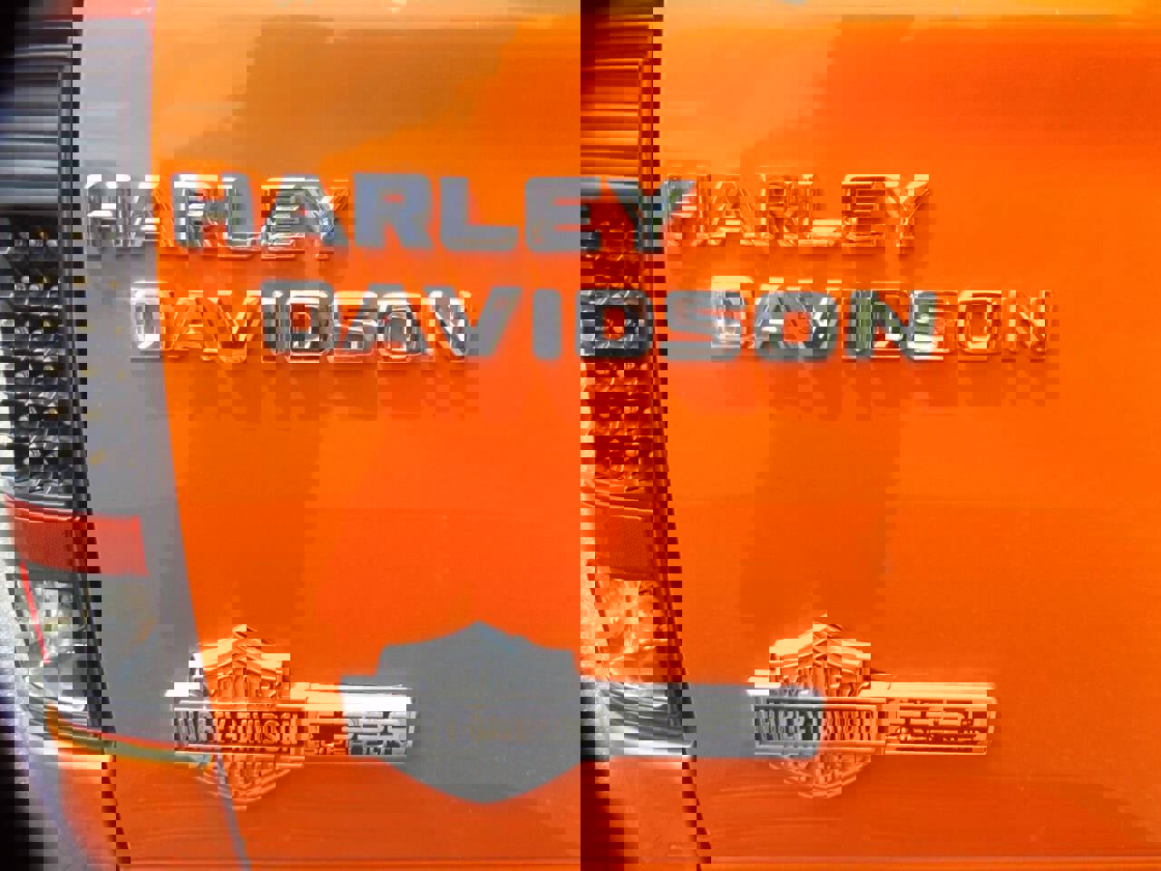 Used 2004 Ford F350 Harley-Davidson image 5