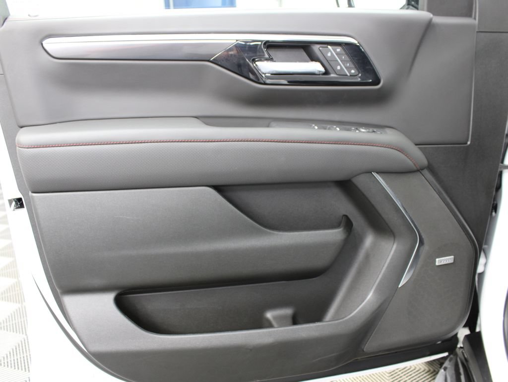 Used 2026 Chevrolet Suburban RST w/ Comfort Package AWD/4WD image 69