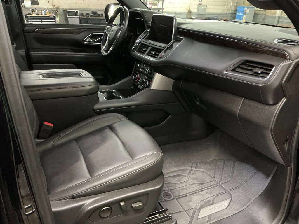 Used 2024 Chevrolet Suburban Z71 w/ Max Trailering Package image 34