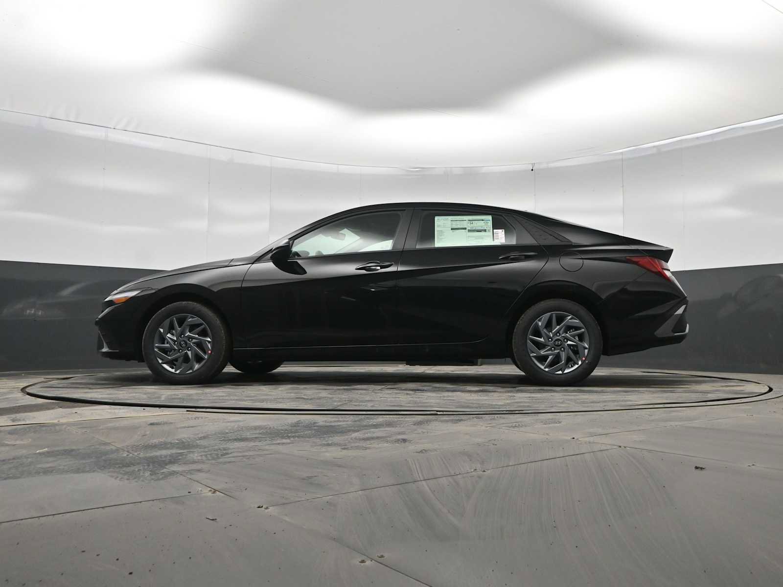 New 2026 Hyundai Elantra Blue image 34